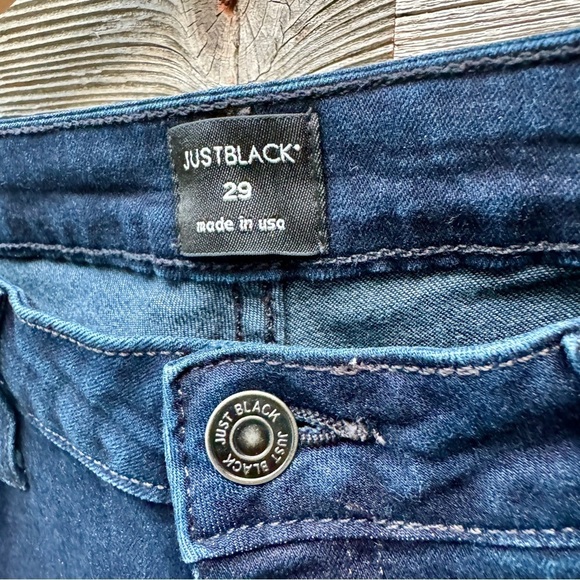 EUC Just Black Denim Fringe Hem Ankle Jeans Shark Bite Stretch Indigo US Made 29 - Picture 6 of 12